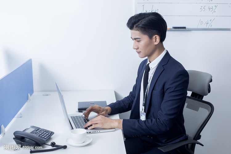 商務(wù)男士成功精英