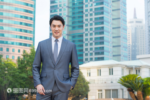 都市商務精英 現代職場中的挑戰與進階之路